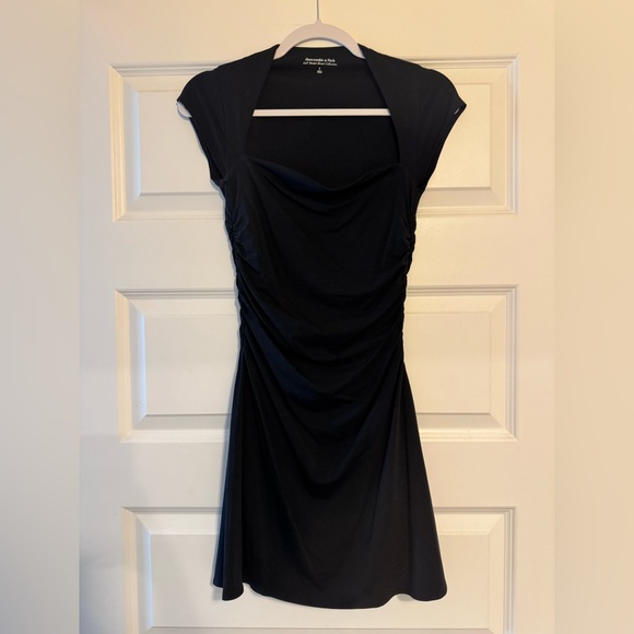 Abercrombie & Fitch Ava Mini Dress - Picture 1 of 3